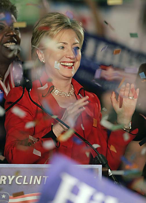 Hillary Clinton har fortfarande chans att få vara med i president-valet. Foto: Marc Dyncan/Scanpix