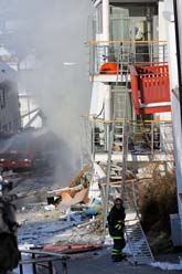Den understa våningen på huset krossades i raset. Foto: Svein Ekomesvåg/Scanpix