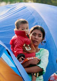 Många människor flyr från Burma till Thailand. Foto: Apichart Weerawong/Scanpix