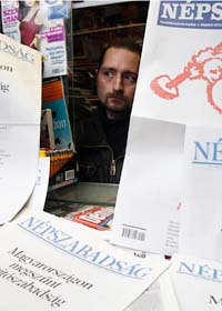 Många protesterar mot den nya lagen för tidningar, radio och tv i Ungern. Foto: Scanpix