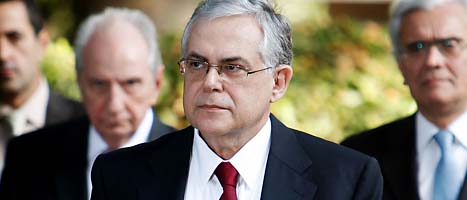 Lucas Papademos blir ledare för Greklands regering. Foto: Thanassis Stavrakis/Scanpix