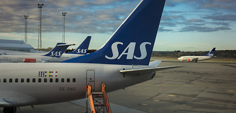 Flygbolaget SAS har nästan slut på pengar. Risken finns att företaget går i konkurs och måste stänga. Foto: Jonas Ekströmer/Scanpix
