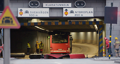 En buss fastnade i en tunnel i Stockholm. Foto: Johan Nilsson/Scanpix.