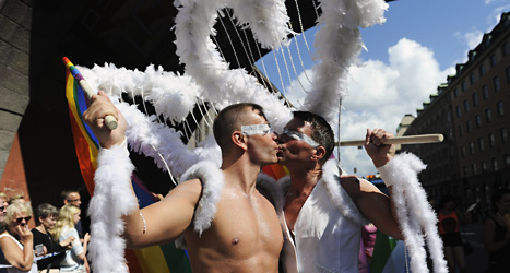 Allt fler människor kommer till Pridefestivalen i Stockholm. Foto. Erik Mårtensson/Scanpix.