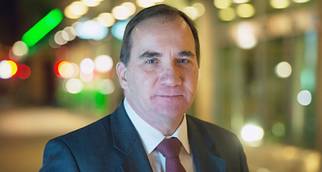 Socialdemokraternas ledare Stefan Löfven säger att han kan samarbeta med partierna i den borgerliga alliansen efter valet. Foto: Leif R Jansson/TT