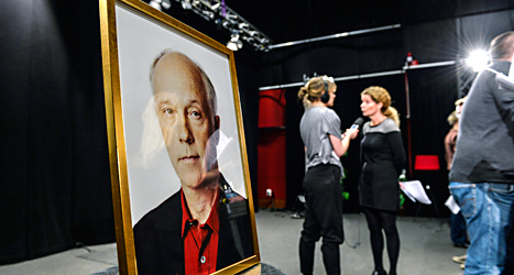 Många sörjer Sveriges radios journalist Nils Horner. 
Foto: Anders Wiklund/TT.