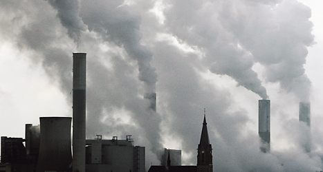 Kolkraftverk släpper ut farliga gaser som gör att klimatet ändras. Foto: TT