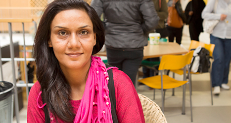 Fahima Azizi är student och bor i Malmö. Hon har bestämt sig för att rösta i EU-valet. Foto: TT