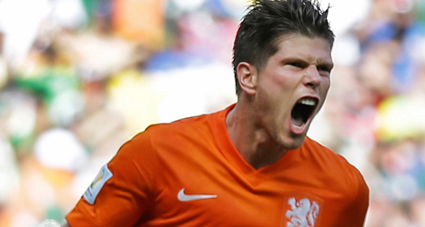 Klaas-Jan Huntelaar jublar sedan han gjort det avgörande målet mot Mexiko i fotbolls-VM. Foto: Natacha Pisarenko/TT.