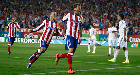 Atlético Madrid från spanien är ett av världens bästa fotbollslag.
Nu får fotbollspubliken i Malmö se Atlético spela mot Malmö FF.
Foto: Ariel Schalit/TT.
