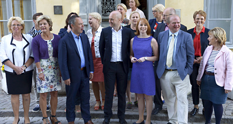 Statsminister Fredrik Reinfeldt och andra ministrar. Efter valet kanske de måste sluta i regeringen. Foto: TT