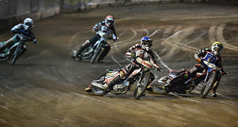 Vetlanda vann den första matchen mot Indianerna i finalen i speedway.
Foto: Per Knutsson/TT.