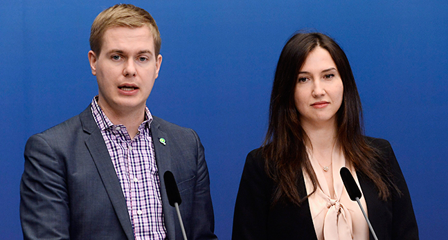 Utbildningsminister Gustav Fridolin och gymnasieminister Aida Hadzialic