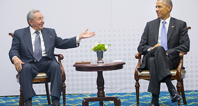 Kubas ledare Raul Castro och USAs president Barack Obama.