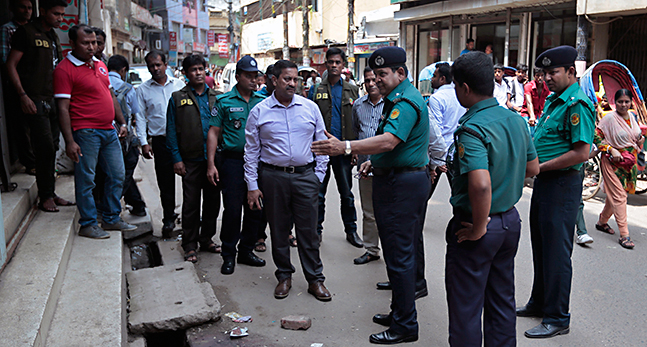 poliser i bangladesh