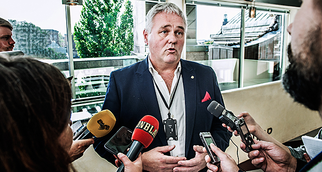 Anders W Jonsson