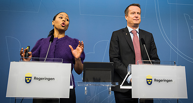 Ministrarna Alice Bah Kuhnke och Anders Ygeman