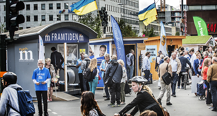 Valstugor i Stockholm vid valet 2014.