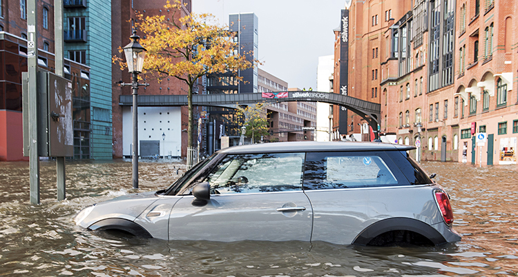Vattnet har svämmat över i Hamburg