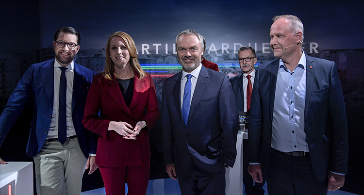 Partiledare samlade för debatt
