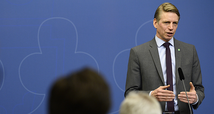 Per Bolund är minister i regeringen