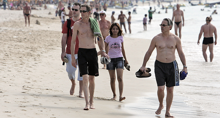 folk på strand