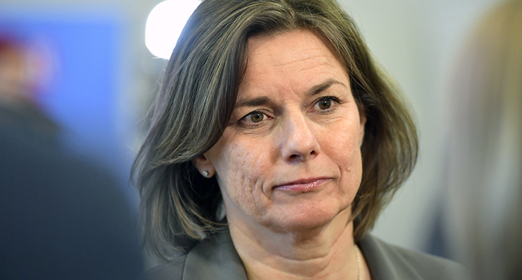 Isabella Lövin