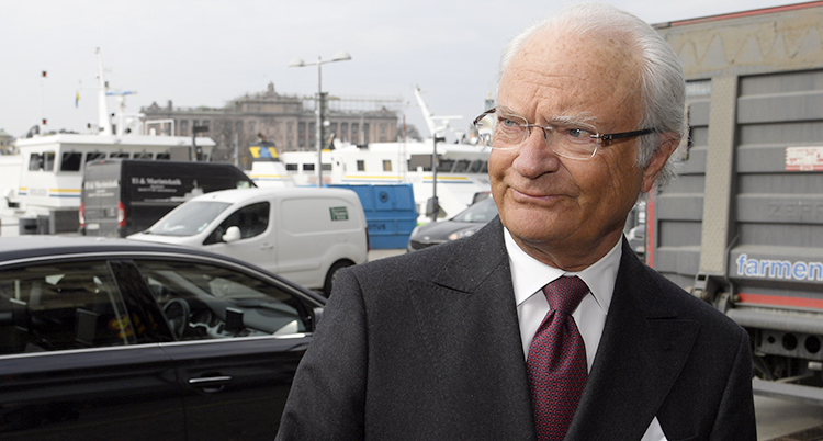 Kungen ändrar Akademiens regler