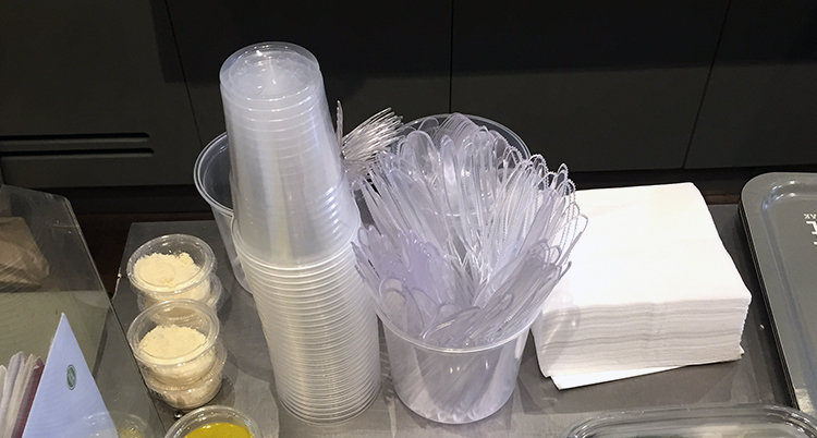 plastsaker