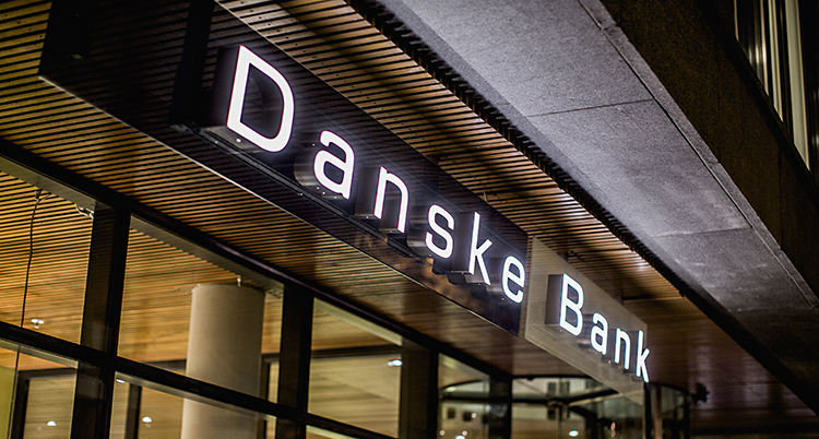 En bild på bankens skylt
