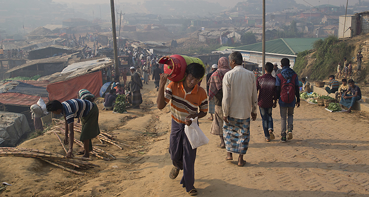 Rohingyer i ett läger i Bangladesh