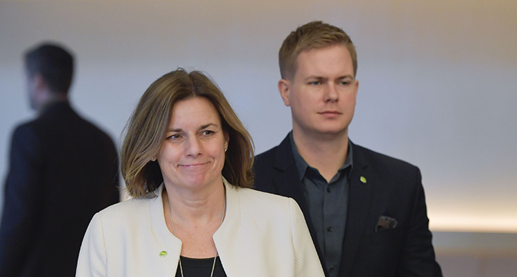 Isabella Lövin och Gustav Fridolin från Miljöpartiet.