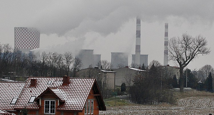 Rök från fabriker i Polen.
