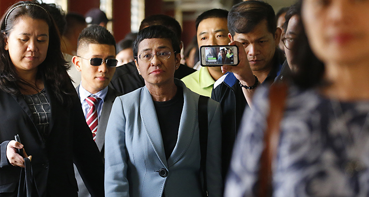 Maria Ressa har gripits av poliserna