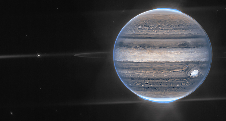 En planet syns I rymden