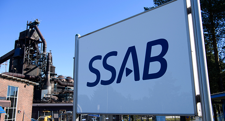 En skylt som det står SSAB på.