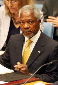 FNs chef Kofi Annan vill stoppa Israels bomber över Libanon. Foto: Mary Altaffer/Pressens Bild