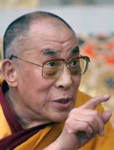 Dalai lama protesterar mot att Kina styr i Tibet. Foto: Gurinder Osan/scanpix