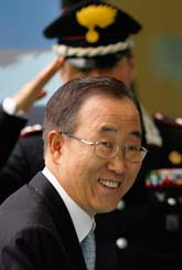 Ban Ki-Moon kommer till Rom. Foto: Scanpix