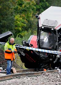 En människa dog efter tågolyckan i söndags. Foto: Anders Wiklund/Scanpix