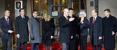 Reinfeldt träffade ledarna från flera andra länder i Stockholm. FOTO: Fredrik Sandberg/SCANPIX