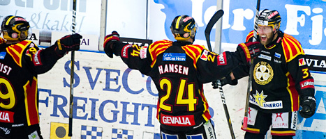 Brynäs vann den avgörande matchen mot Färjestad. Foto: Claudio Bresciani/Scanpix.