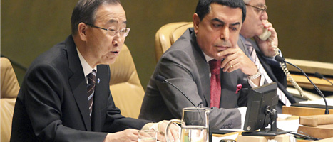 FN-chefen Ban Ki-Moon är arg och kräver att mördandet i Syrien stoppas.
Foto: Mary Altaffer/Scanpix.