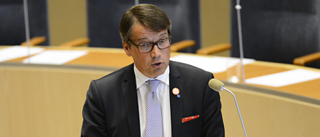 Socialminister Göran Hägglund är nöjd med de nya reglerna. Foto: Claudio Bresciani/Scanpix