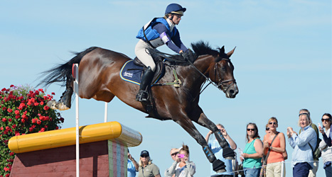 Sara Algotsson Ostholt rider på hästen Mrs Medicott. Foto: Johan Nilsson/Scanpix.