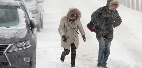 Det blir blåsigt och snöigt på många platser i Sverige de närmaste dagarna. Foto: Johan Nilsson/Scanpix