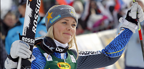 Frida Hansdotter firar andraplatsen i slalom. Foto: Pier Marco Tacca/Scanpix.