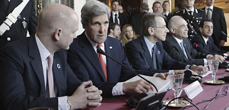 Utrikesminister John Kerry lovar att USA ska ge pengar till rebellerna i Syrien. Foto: Riccardo De Luca/Scanpix.