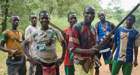 En av de kristna grupper som är med i striderna i Centralafrikanska republiken. Foto: Jerome Delay/TT