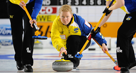 Sveriges damlag i curling kan ta medalj i OS. Foto: Roman Koksarov/TT